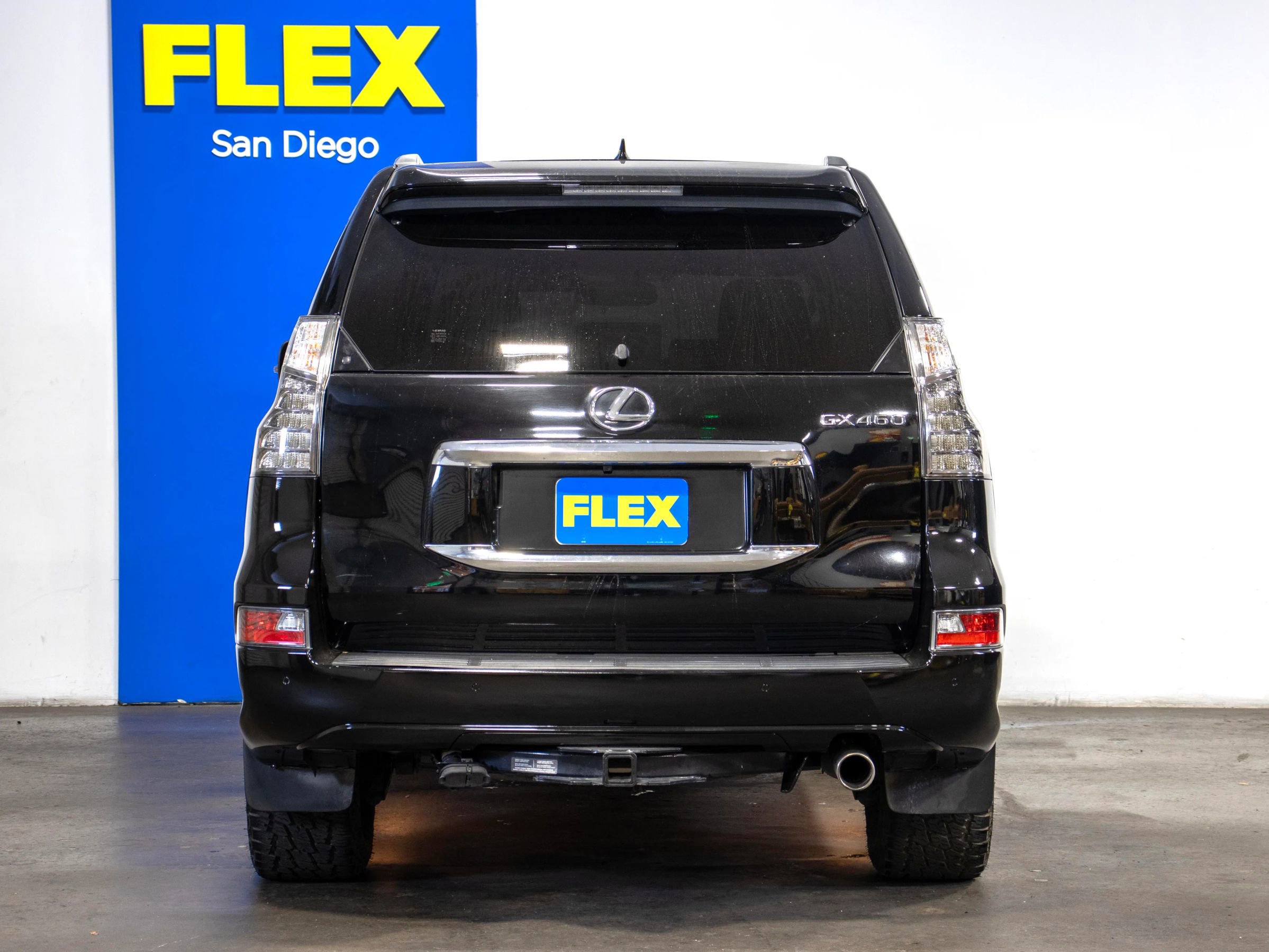 Used 2016 Lexus GX 460 w/ Premium Package image 4