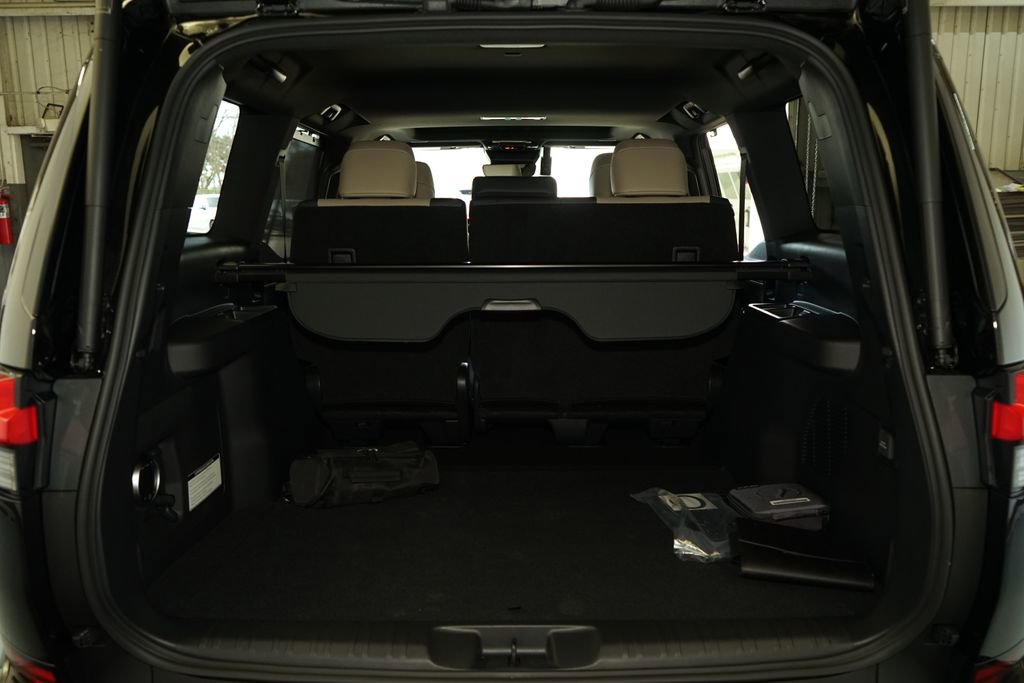 Used 2026 Lexus GX 550 w/ Accessory Package (32) image 26