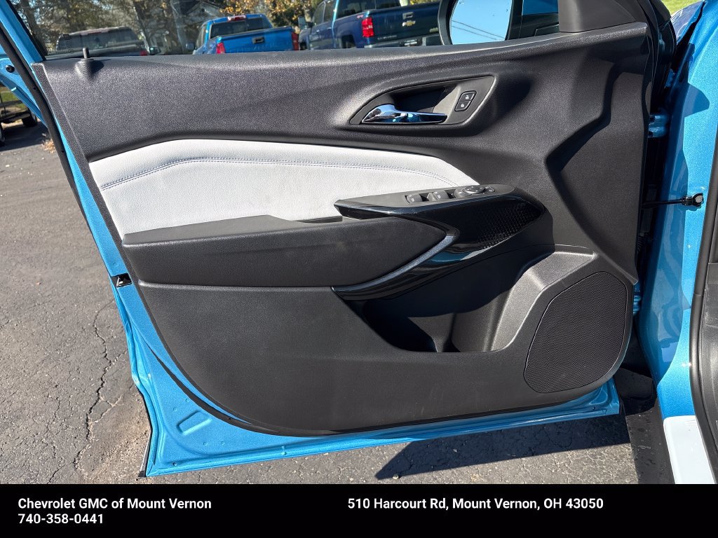 New 2026 Chevrolet Trax LT w/ Driver Confidence Package FWD image 14