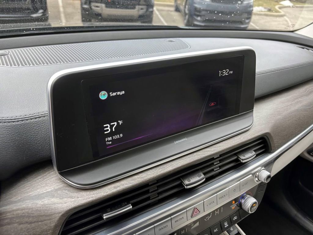 Used 2022 Kia Telluride EX w/ EX Premium Package image 19