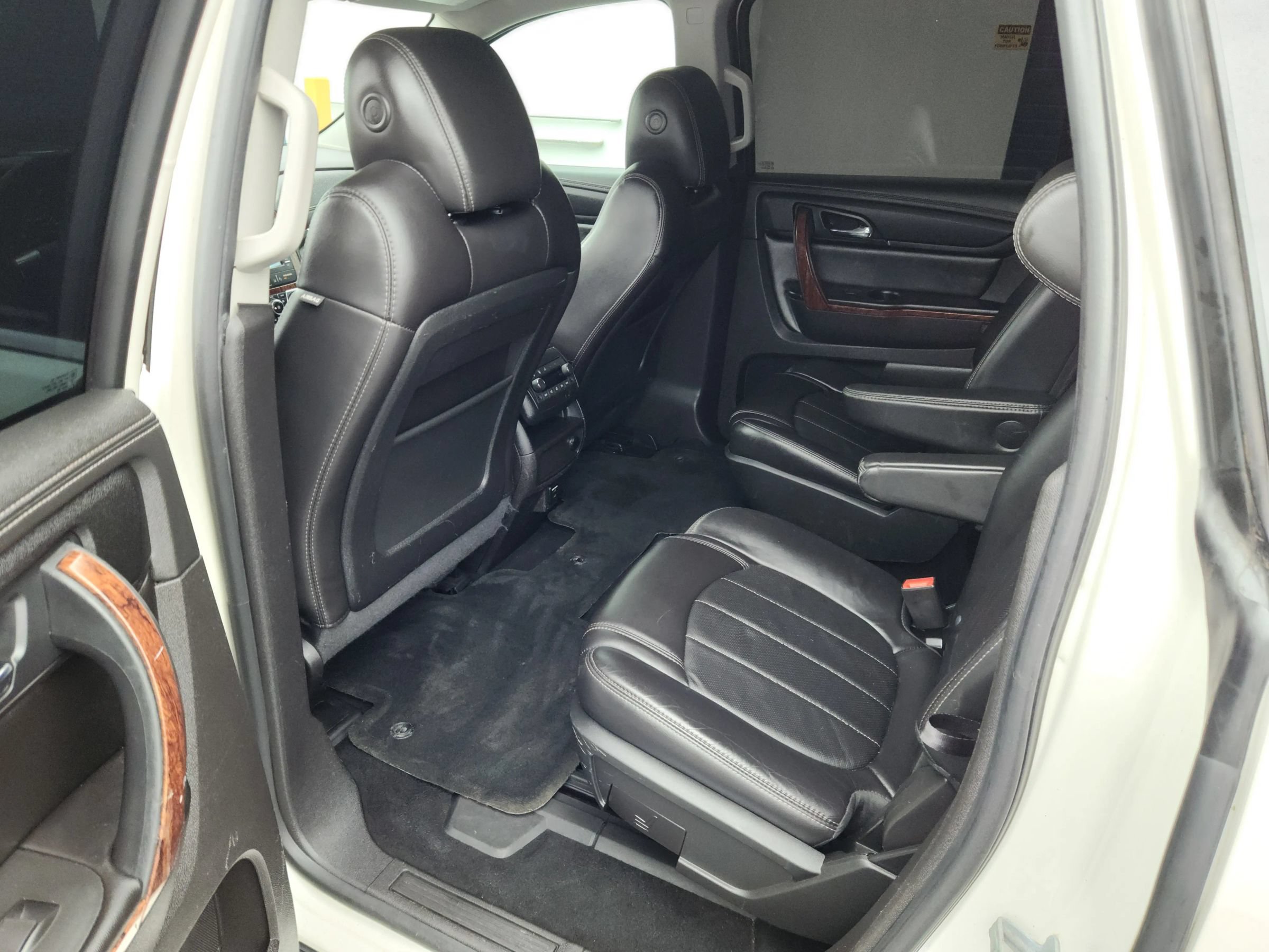 Used 2014 Chevrolet Traverse LTZ FWD image 15
