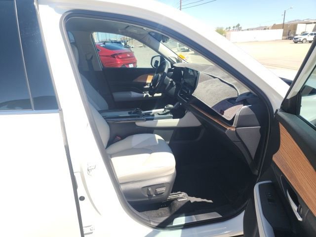 Used 2025 Toyota Grand Highlander FWD image 28