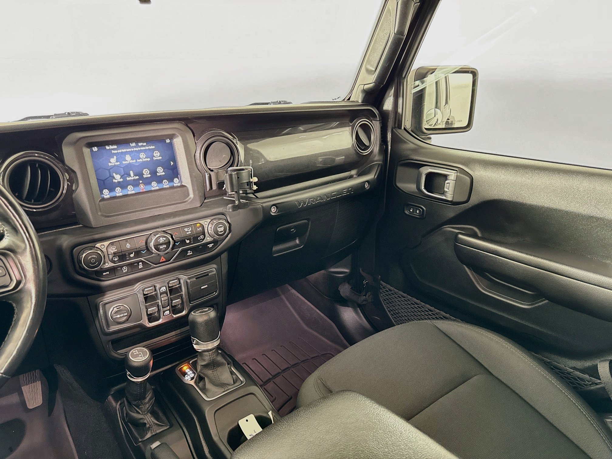 Used 2021 Jeep Wrangler Unlimited Sport AWD/4WD image 24