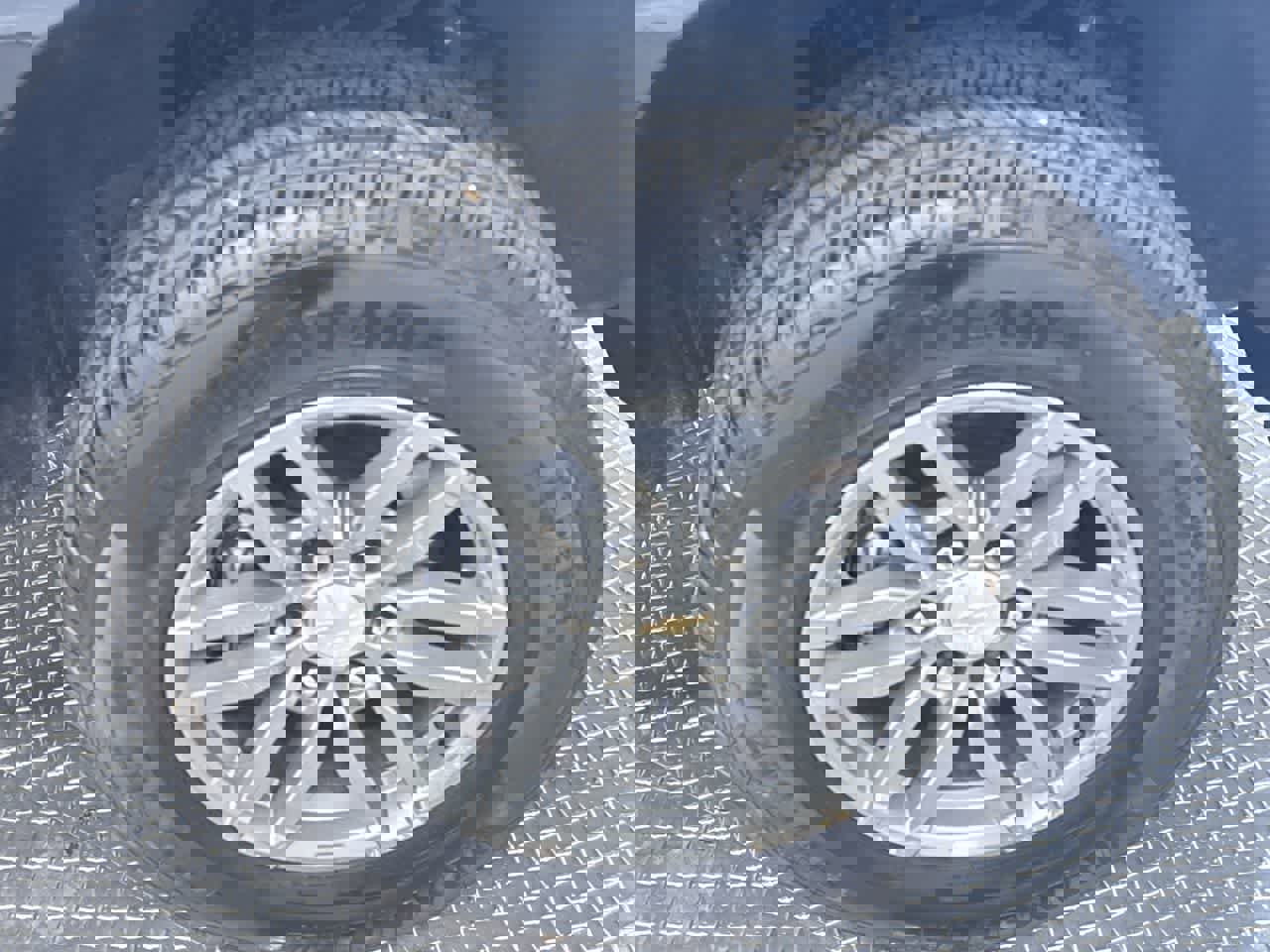 Used 2024 Chevrolet Colorado LT w/ LT Convenience Package III image 10