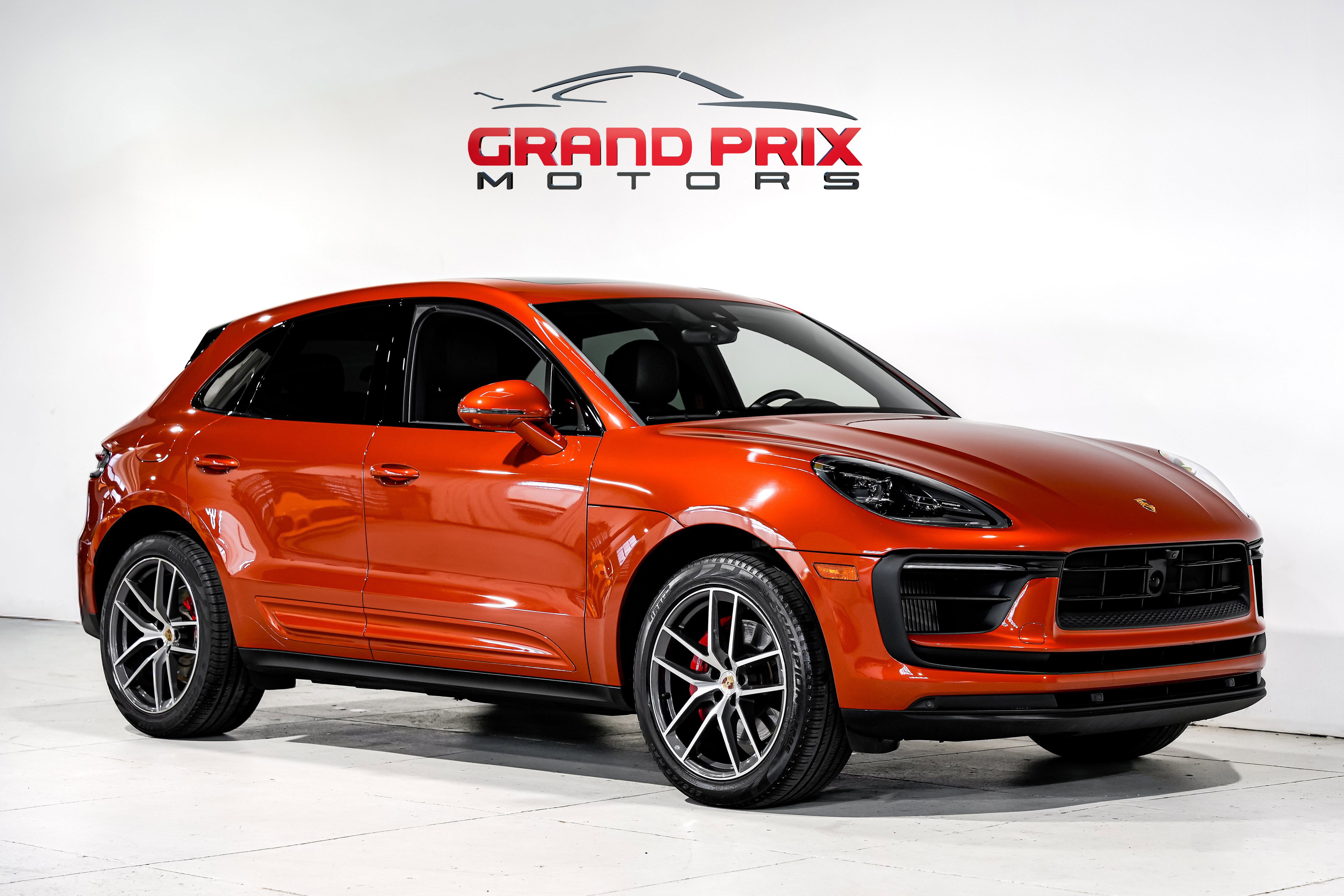 Used 2023 Porsche Macan S image 1