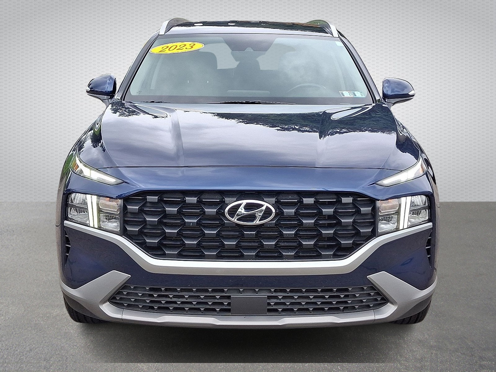 Used 2023 Hyundai Santa Fe SEL AWD/4WD image 2