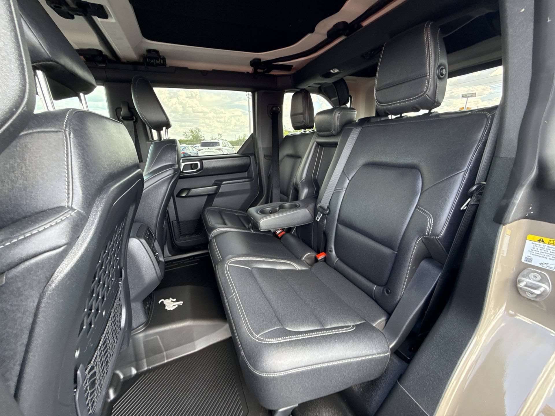 Used 2025 Ford Bronco Badlands AWD/4WD image 24
