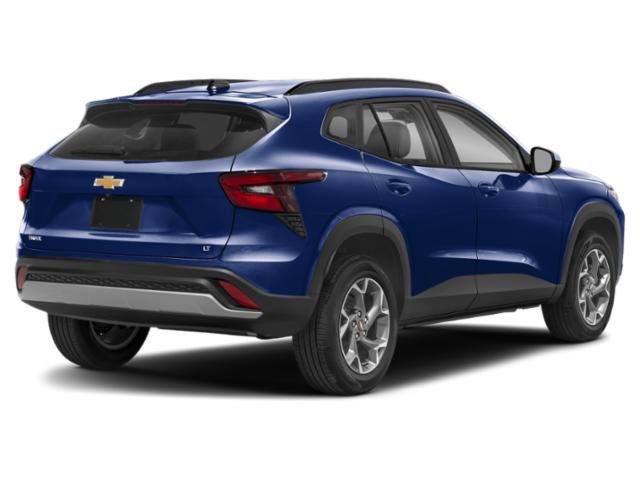 Used 2024 Chevrolet Trax LS w/ LS Convenience Package FWD image 2