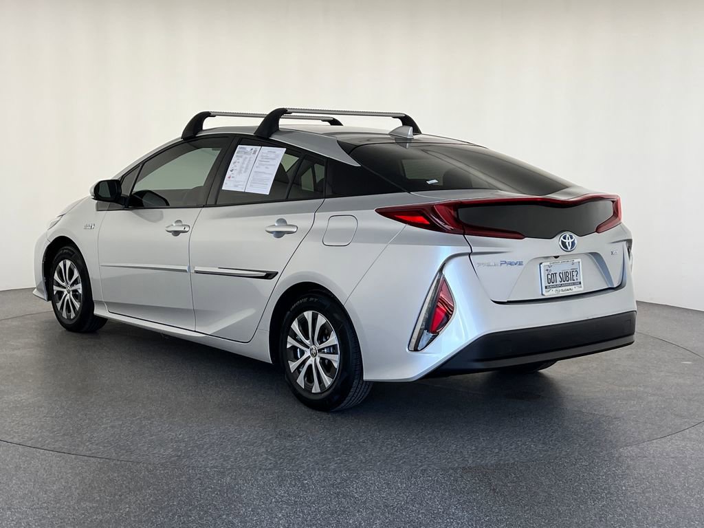 Used 2022 Toyota Prius Prime XLE FWD image 6