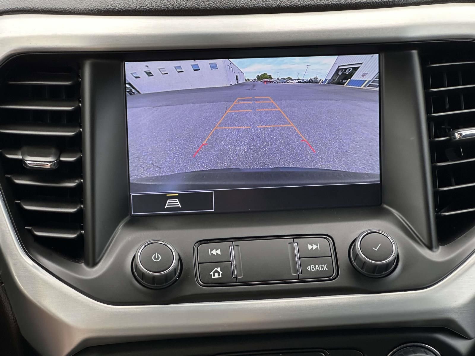 Used 2023 GMC Acadia SLE w/ Driver Convenience Package AWD/4WD image 19