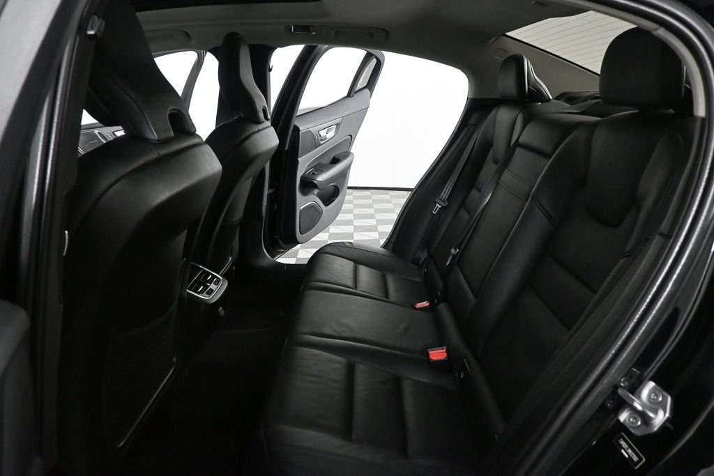 Used 2021 Volvo S60 T5 Inscription w/ Advanced Package FWD image 17