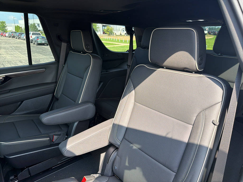 New 2026 Chevrolet Tahoe Premier w/ Sun And Tow Package AWD/4WD image 37