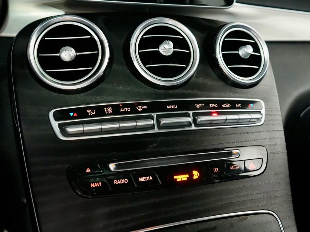 Used 2019 Mercedes-Benz GLC 300 image 20