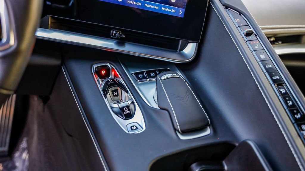 Used 2024 Chevrolet Corvette Stingray w/ Z51 Performance Package image 19