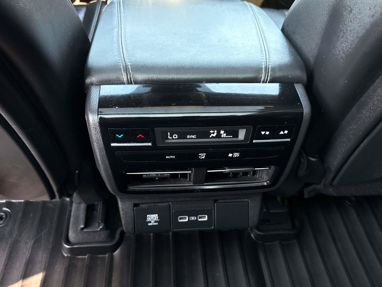 Used 2022 Acura MDX w/ Technology Package AWD/4WD image 14