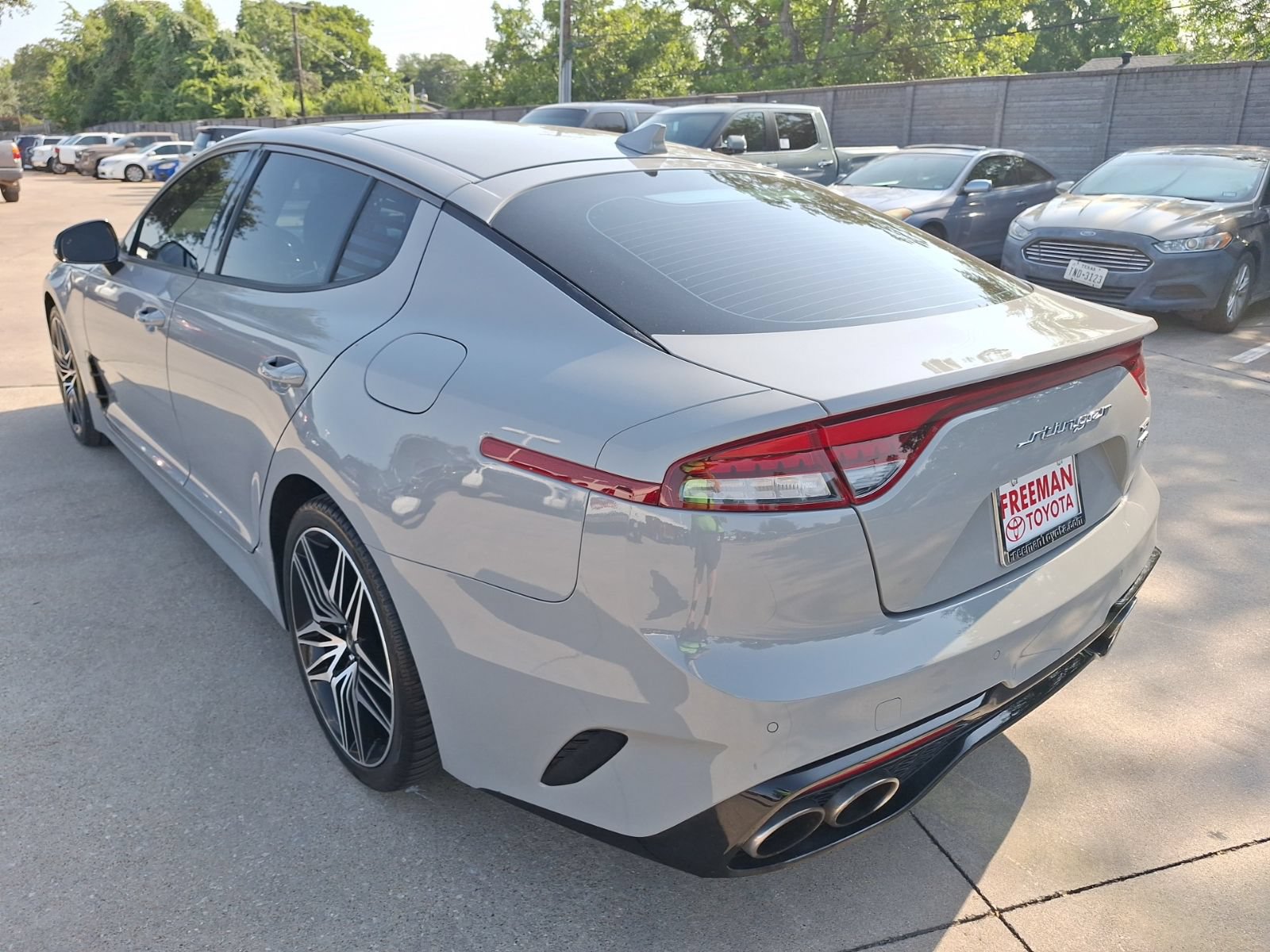 Used 2022 Kia Stinger GT1 AWD/4WD image 4