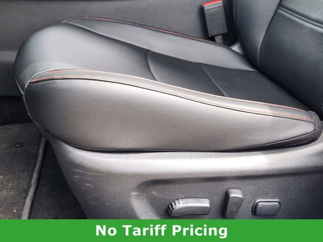 Used 2025 Nissan Sentra SR w/ SR Premium Package FWD image 23