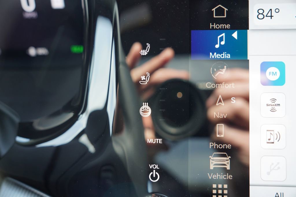 Used 2025 Jeep Wagoneer S Launch Edition AWD/4WD image 36