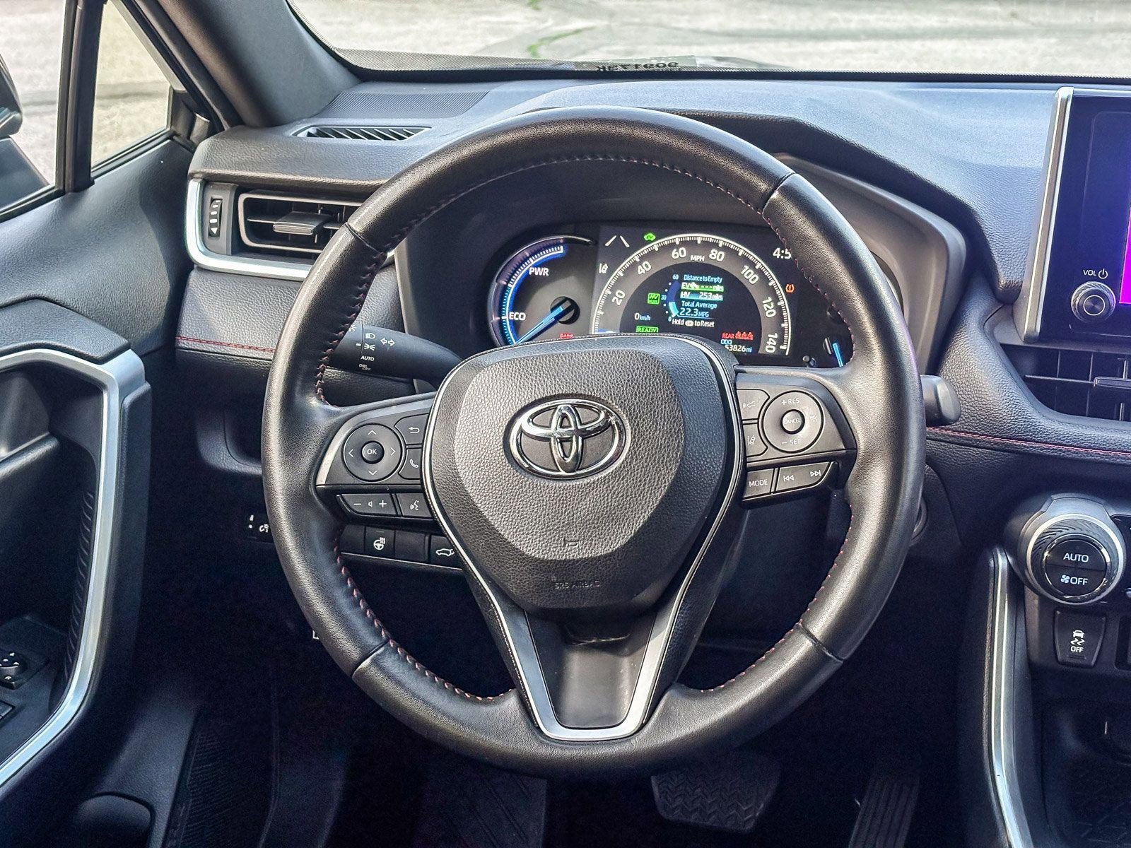 Used 2023 Toyota RAV4 SE w/ Weather & Moonroof Package image 20