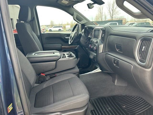 Used 2022 Chevrolet Silverado 1500 LT AWD/4WD image 37