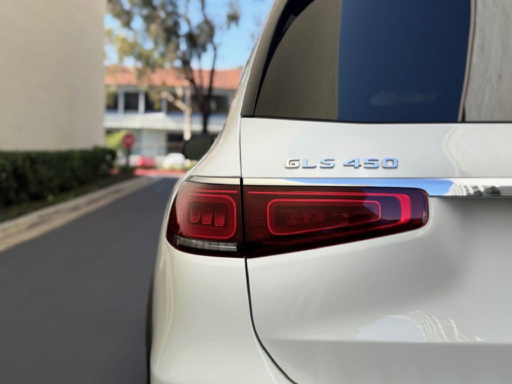 Used 2021 Mercedes-Benz GLS 450 4MATIC image 15