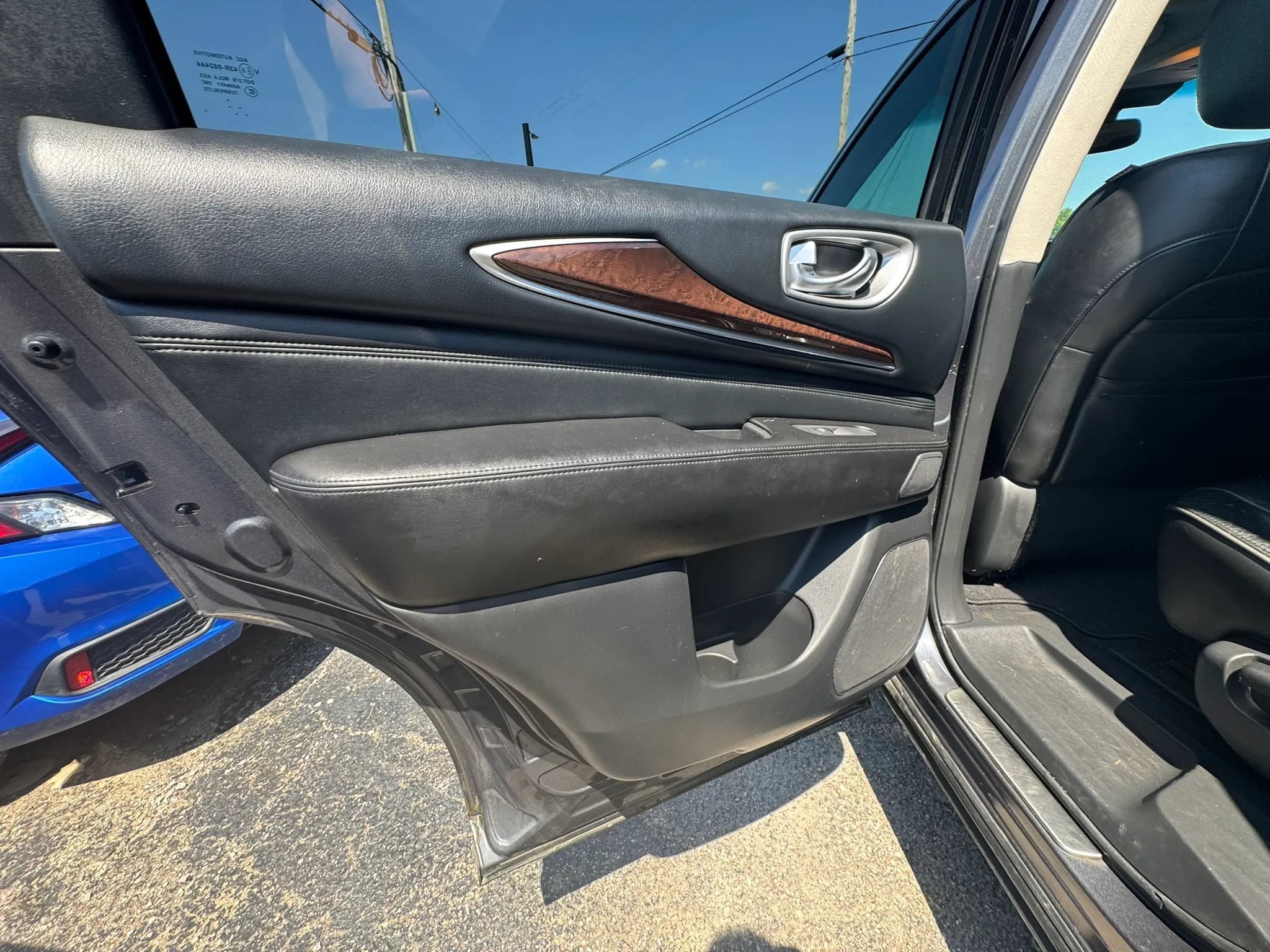 Used 2013 INFINITI JX35 AWD w/ Premium Pkg image 19