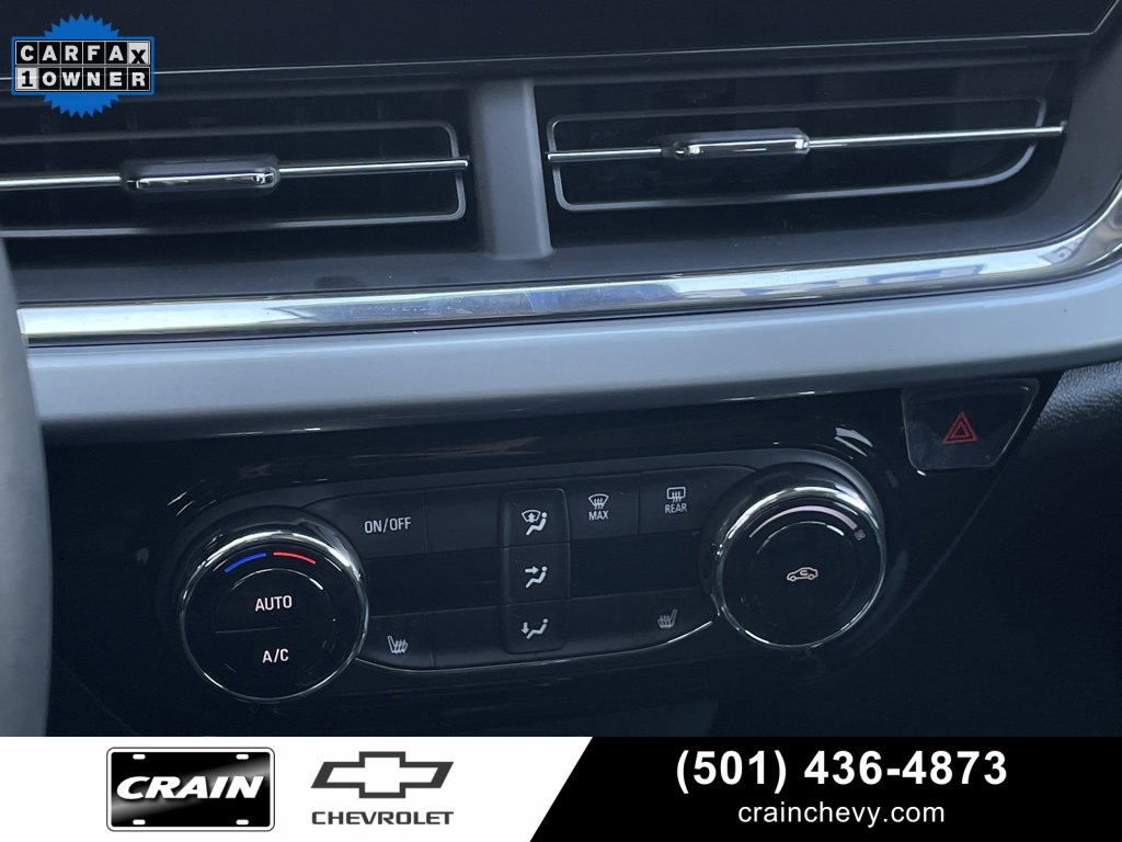 Used 2025 Chevrolet Trax LT w/ LT Convenience Package image 19
