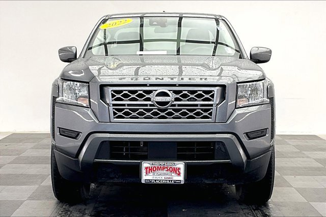 Used 2022 Nissan Frontier SV w/ Technology Package image 2