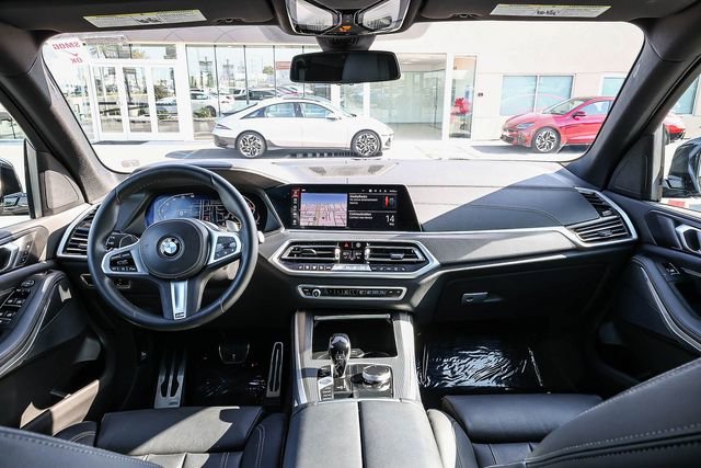 Used 2022 BMW X5 sDrive40i w/ M Sport Package RWD image 13