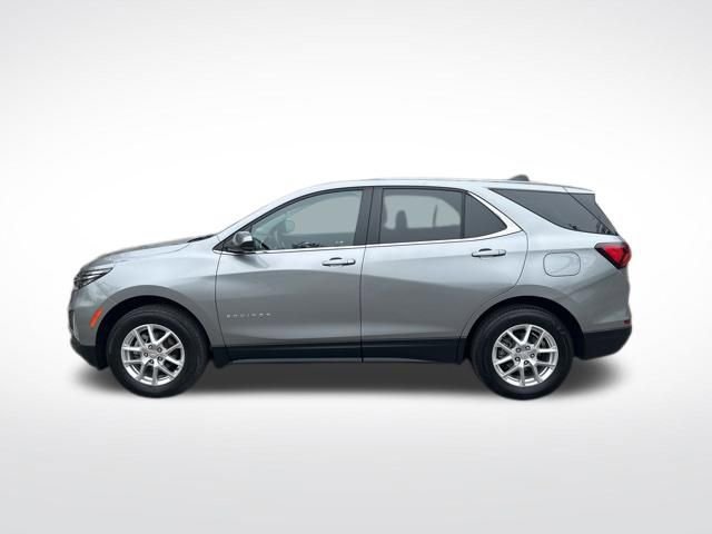 Used 2023 Chevrolet Equinox LT AWD/4WD image 2