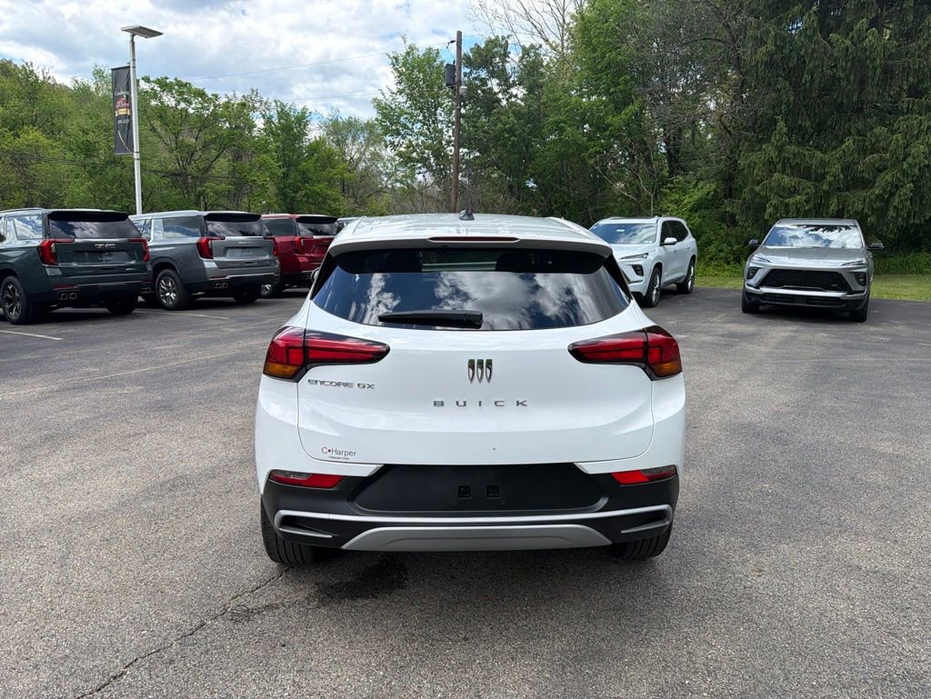 Used 2024 Buick Encore GX Preferred w/ Comfort Package FWD image 4