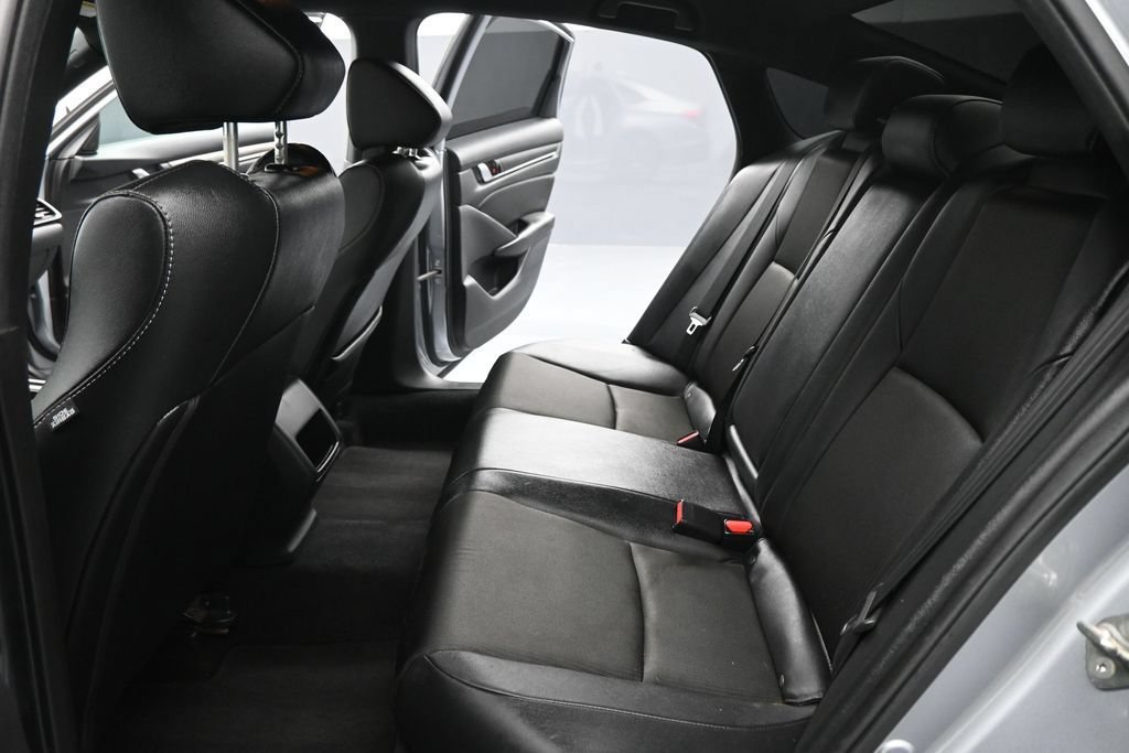 Used 2019 Honda Accord Sport image 14