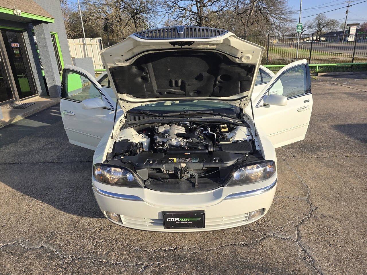 Used 2004 Lincoln LS image 45