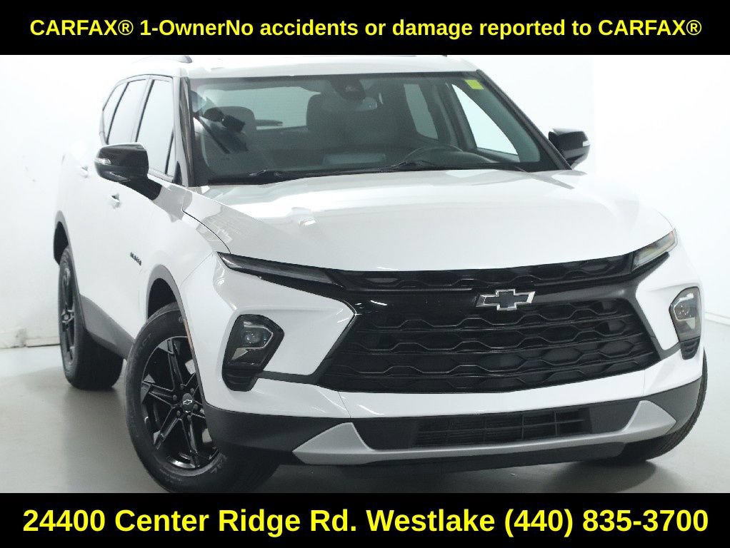 Used 2023 Chevrolet Blazer LT w/ Midnight/Sport Edition FWD image 2