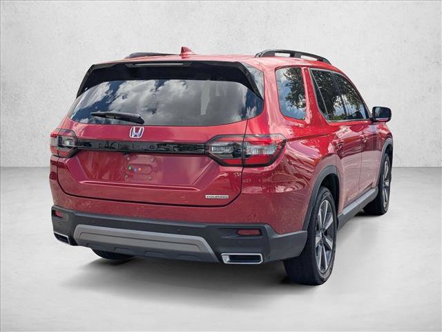 Used 2023 Honda Pilot Touring image 5