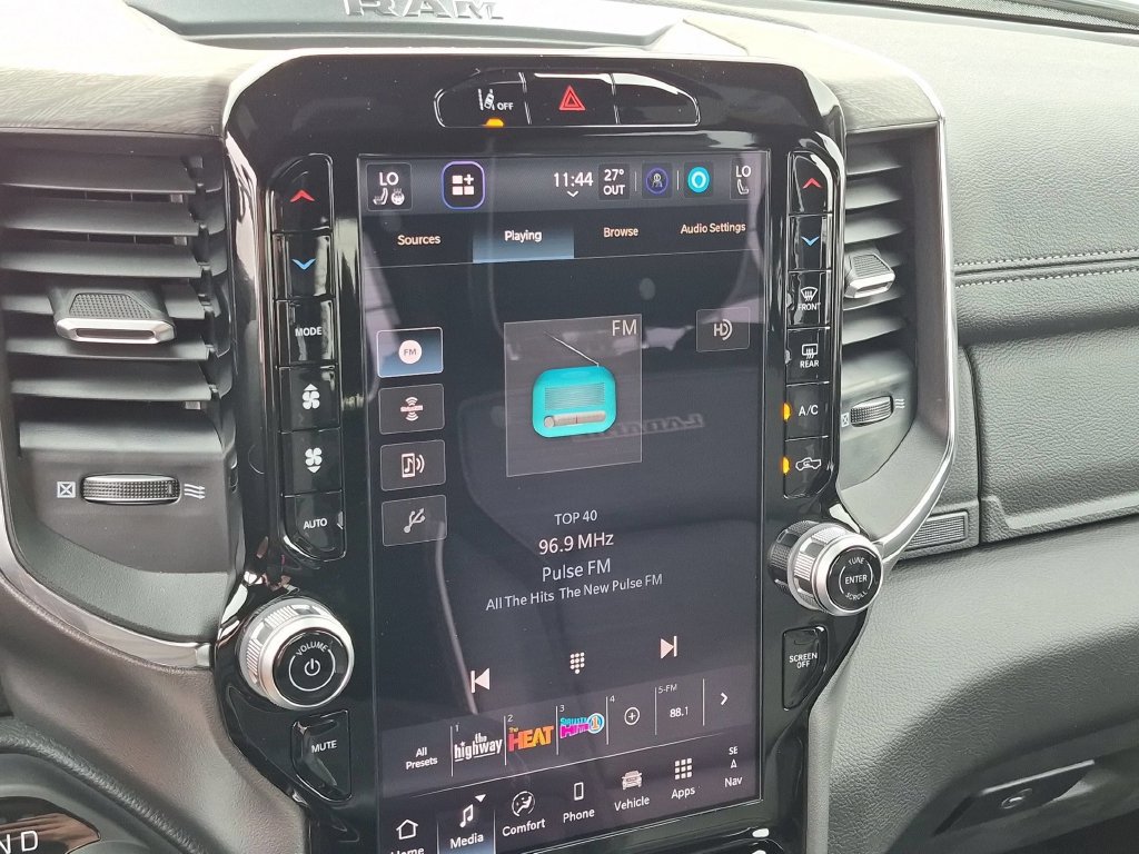 New 2027 RAM 1500 Laramie w/ Night Edition AWD/4WD image 17