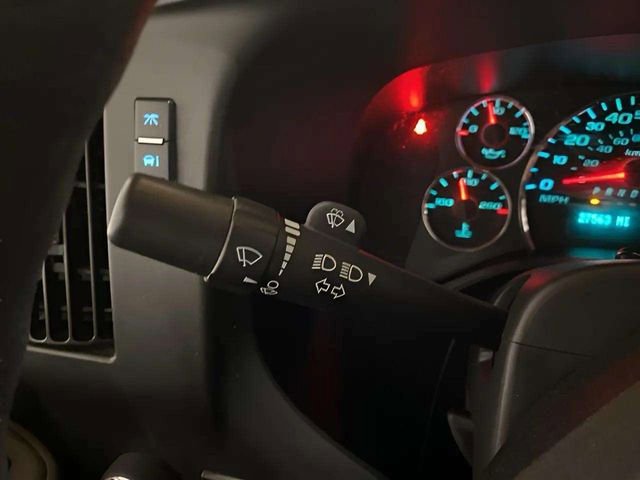 Used 2023 Chevrolet Express 2500 w/ Driver Convenience Package image 33