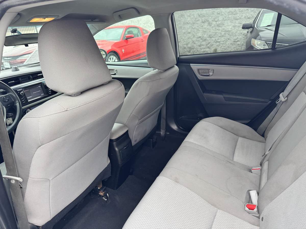 Used 2016 Toyota Corolla LE FWD image 24