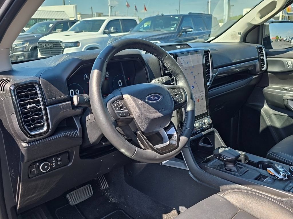 Used 2024 Ford Ranger Lariat w/ Advanced Towing Package AWD/4WD image 12