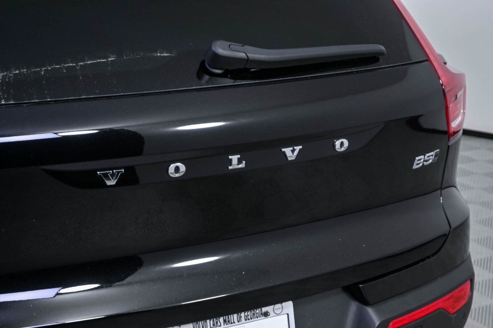 Used 2024 Volvo XC40 B5 Core w/ Protection Package Premier AWD/4WD image 35