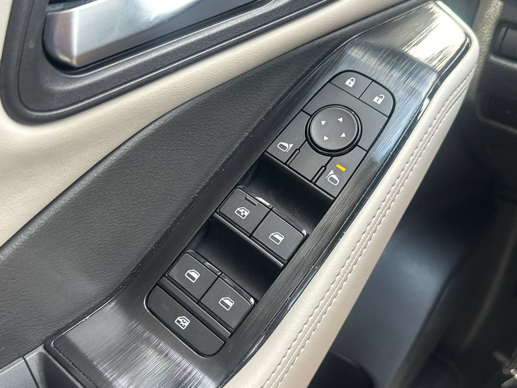 Used 2023 Nissan Rogue SV w/ SV Premium B Package FWD image 31