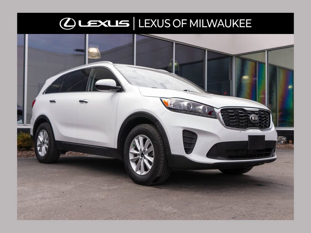 Used 2019 Kia Sorento LX w/ LX Convenience Package image 1