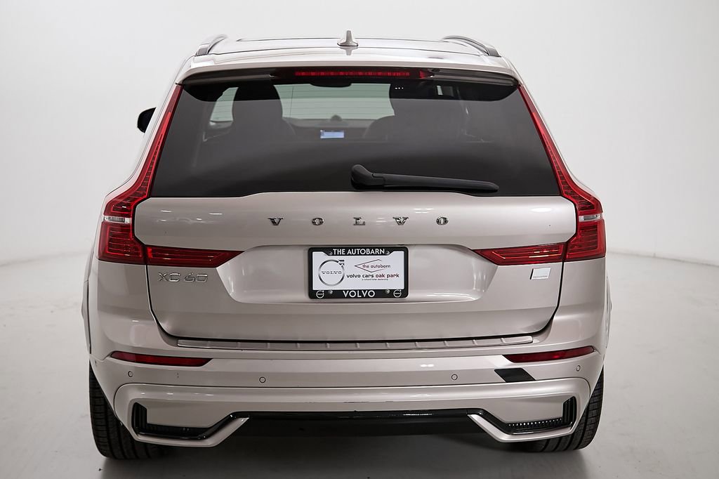 Certified 2023 Volvo XC60 T8 Ultimate w/ Protection Package Premier AWD/4WD image 8