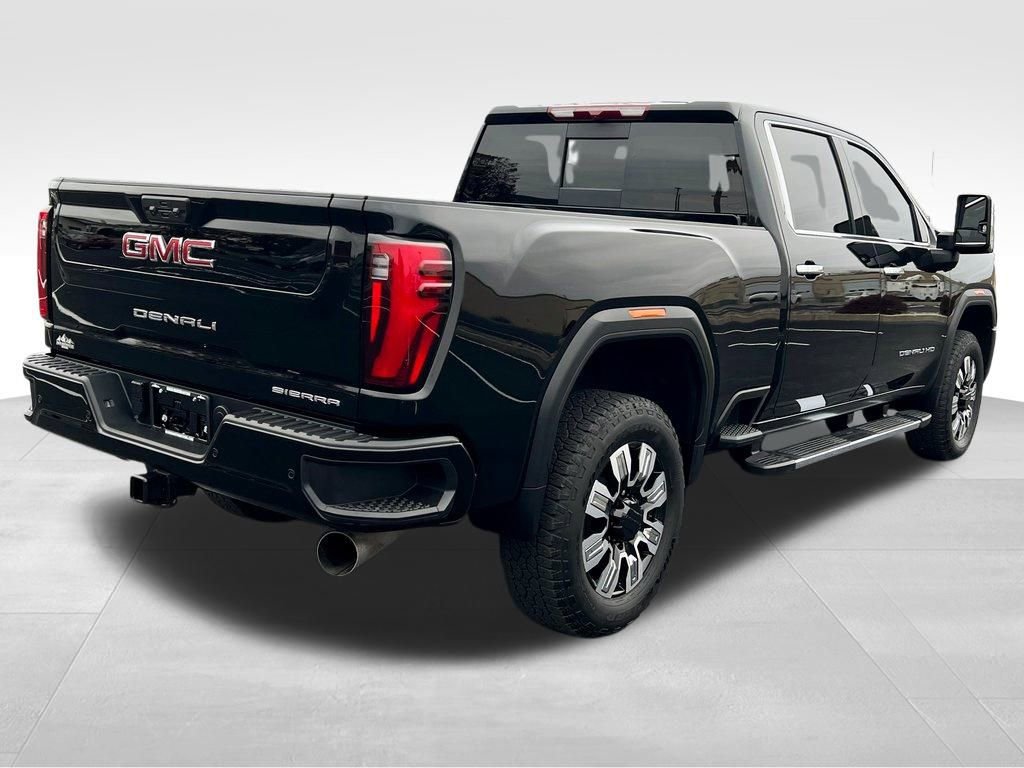 Used 2025 GMC Sierra 2500 Denali image 5