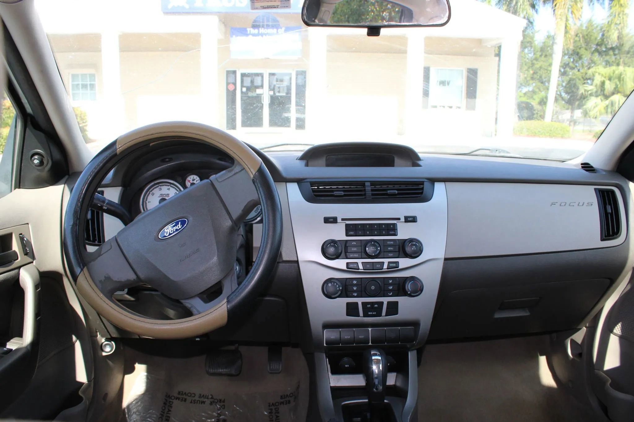 Used 2009 Ford Focus SE image 13