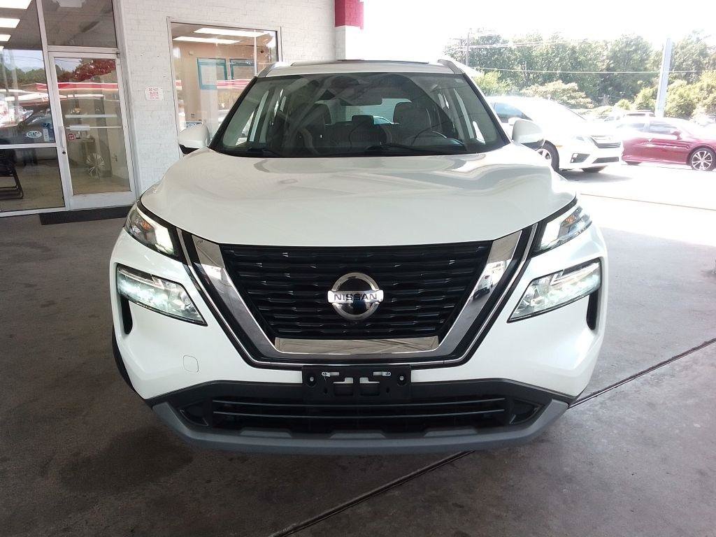 Used 2017 Nissan Rogue SL w/ SL Premium Package AWD/4WD image 3