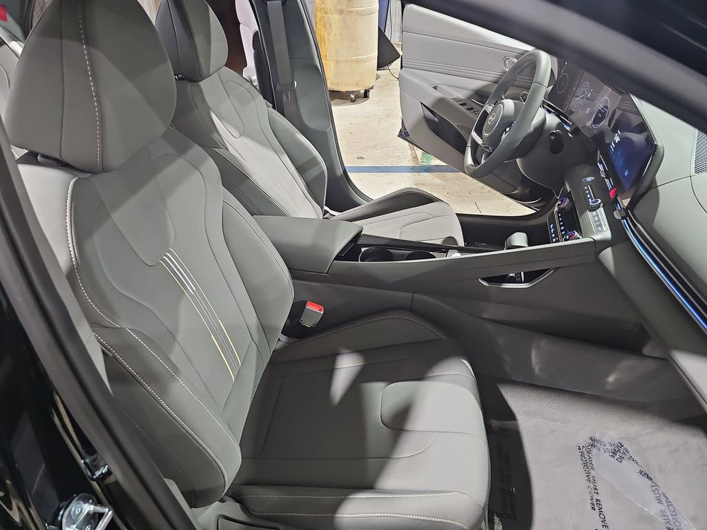 New 2026 Hyundai Elantra Sport image 10