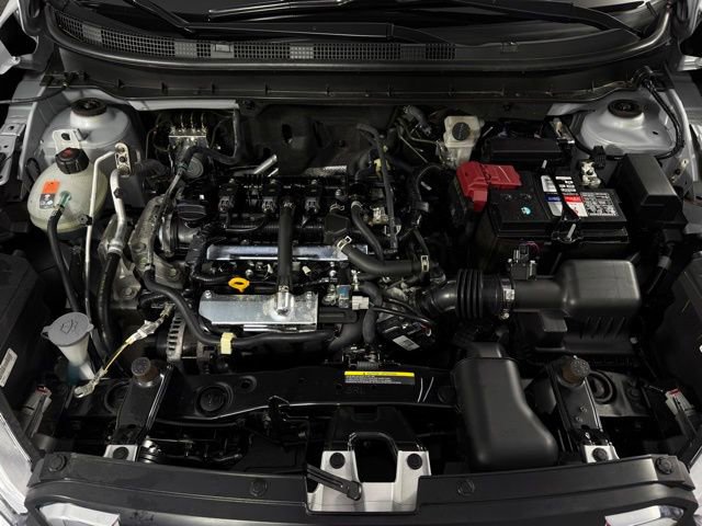 Used 2020 Nissan Kicks S image 13