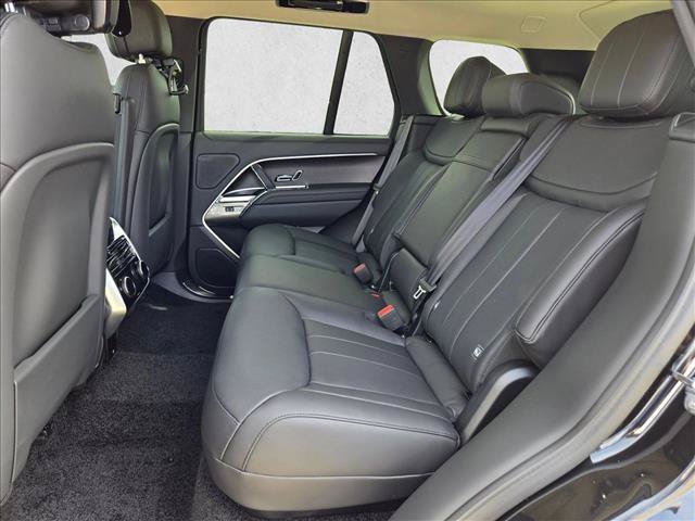 New 2026 Land Rover Range Rover SE AWD/4WD image 16