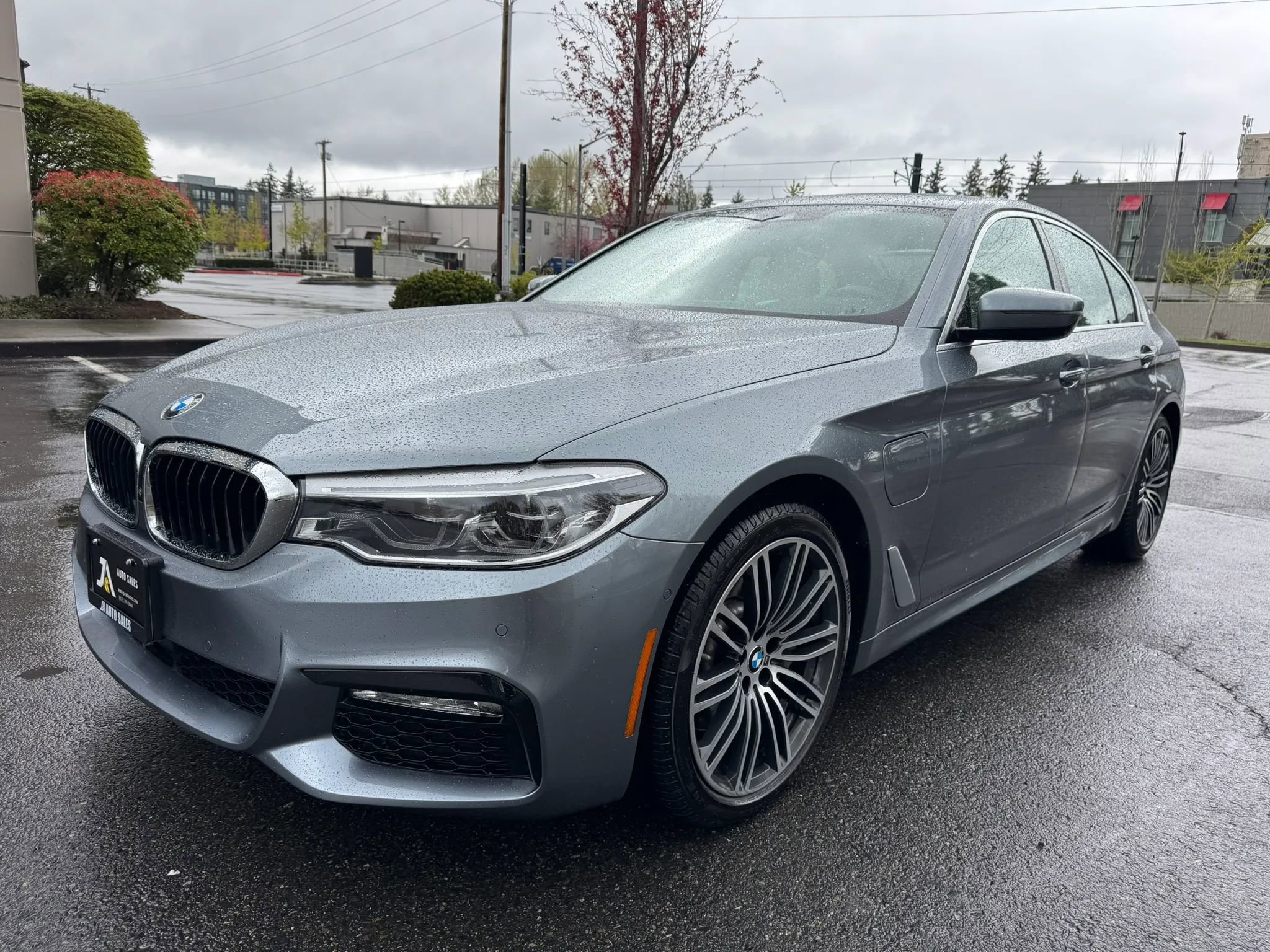 Used 2018 BMW 530e xDrive image 4